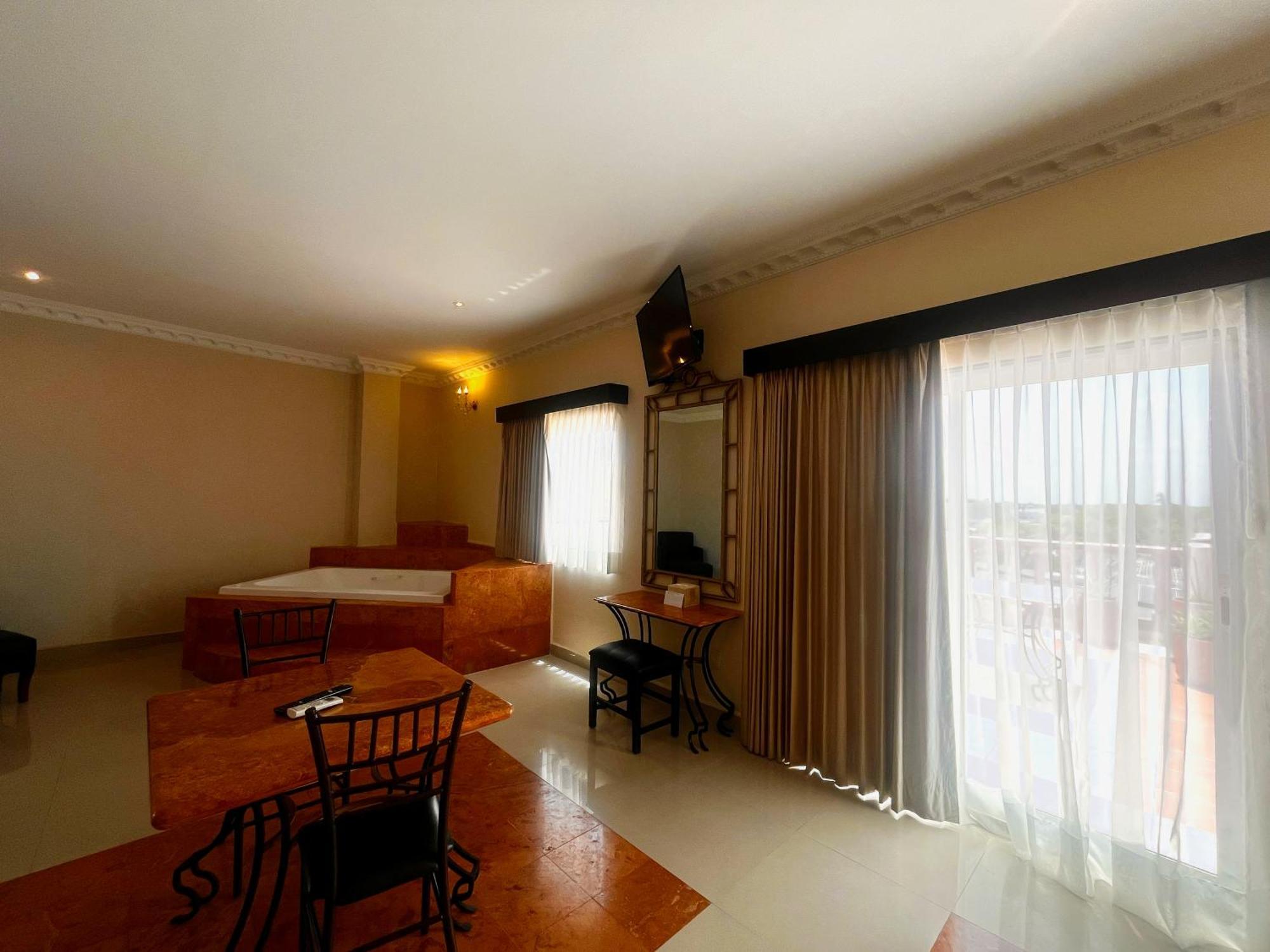Hotel Palacio Maya Merida Luaran gambar